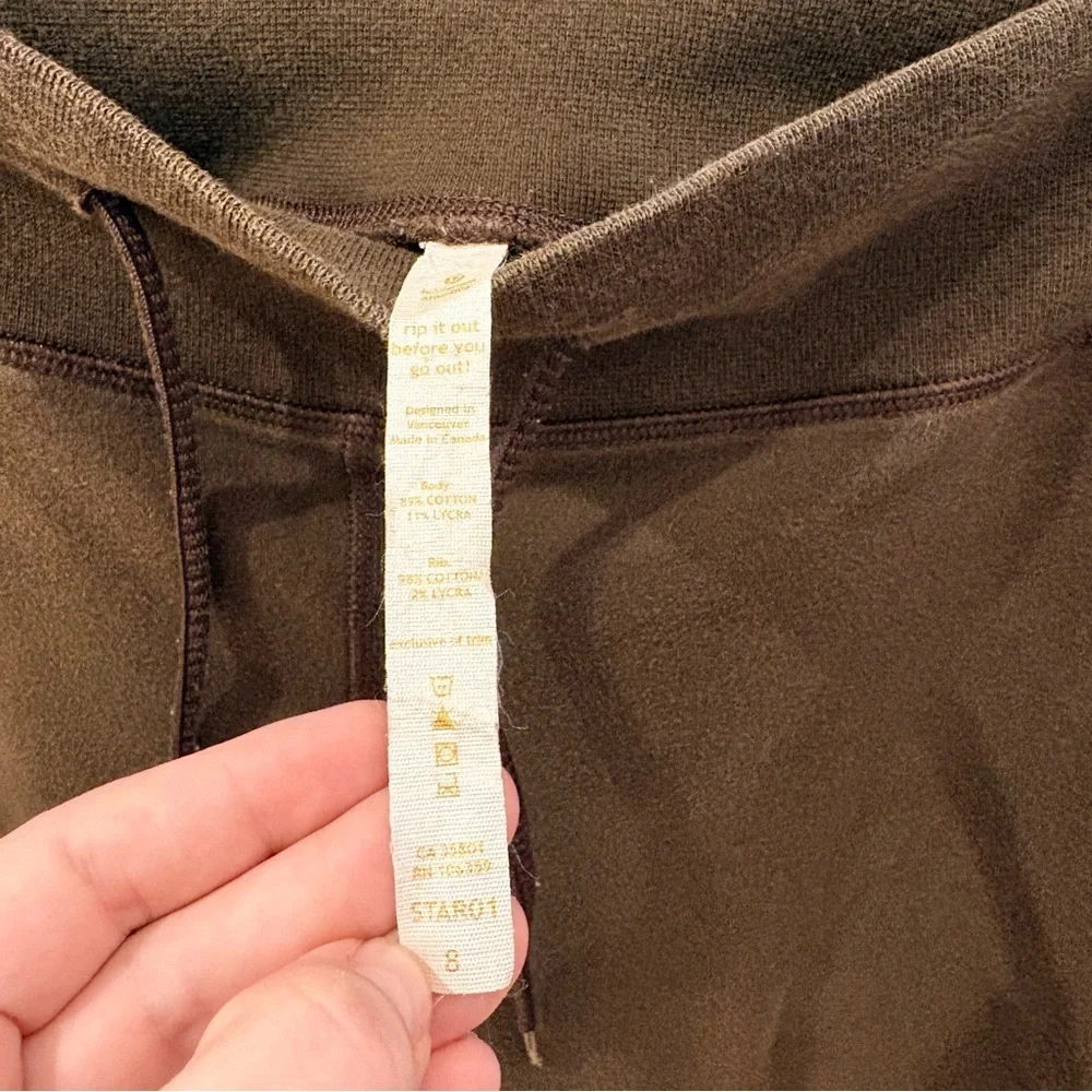 Lululemon Cropped Sweatpants - Picture 8 of 9